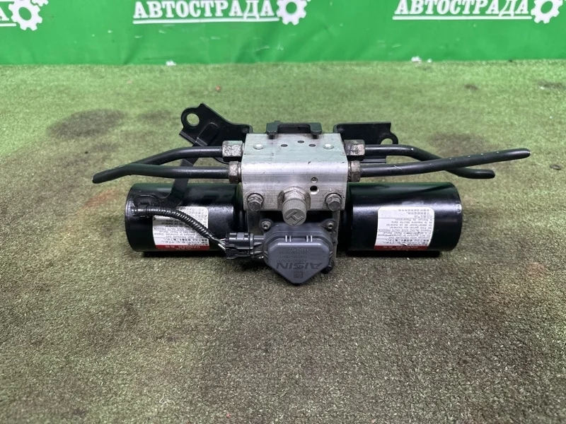 Блок клапанов гидроподвески Toyota Land Cruiser Prado 150 2008-2022 4800660031