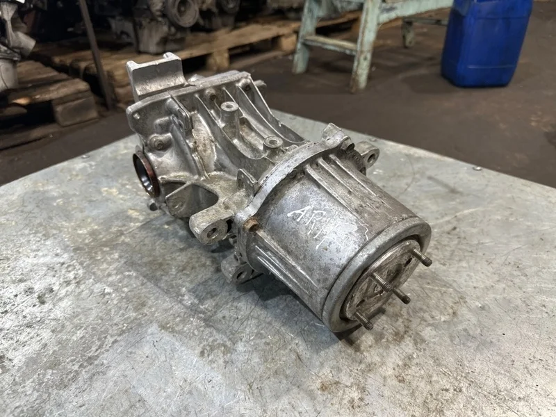 Редуктор Mazda CX9 2016-2025 KA0327020, задний