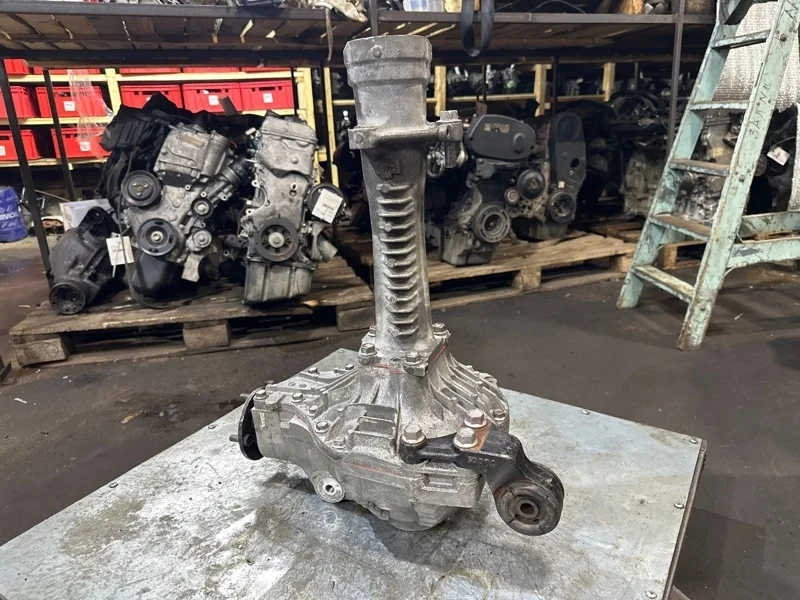 Редуктор Lexus LX570 2008-2021 4111060B80, передний