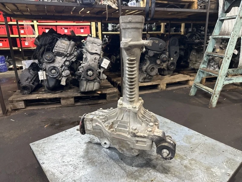 Редуктор Toyota Land Cruiser 200 2008-2021 4111060B80, передний