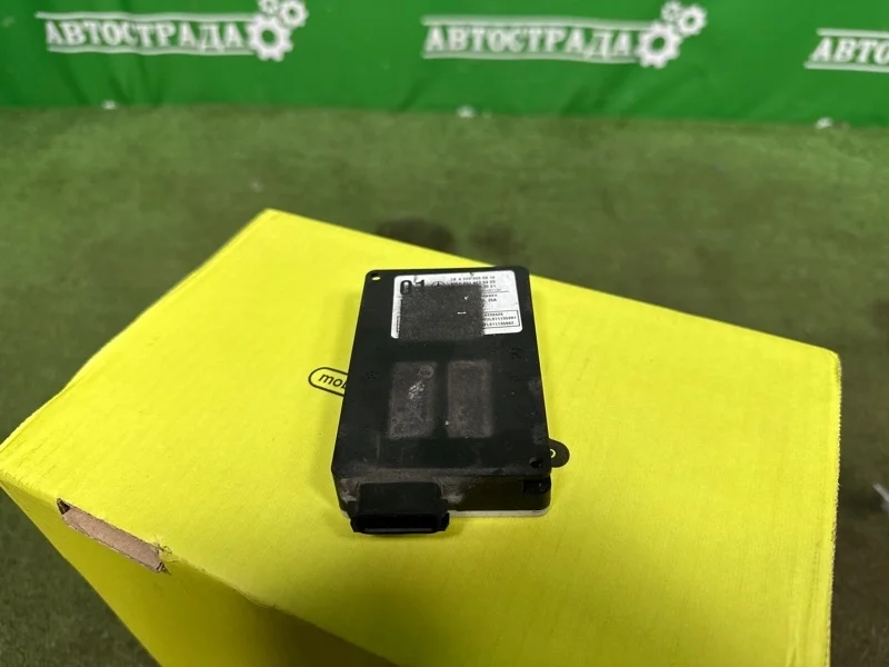 Радарный датчик слепых зон Mercedes A0009050610