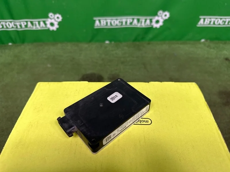 Радарный датчик слепых зон Mercedes A0009050110