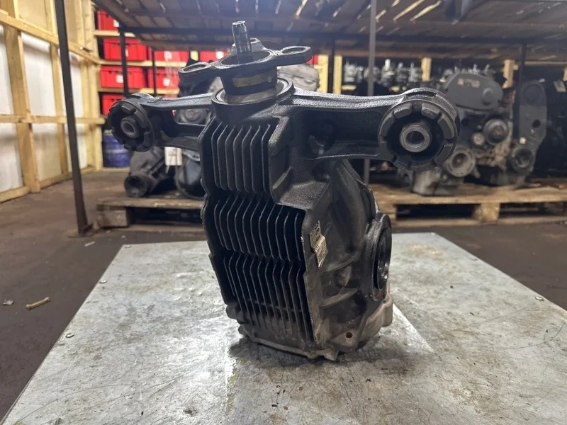 Редуктор Lexus IS-F 2007-2018 4111024250, задний