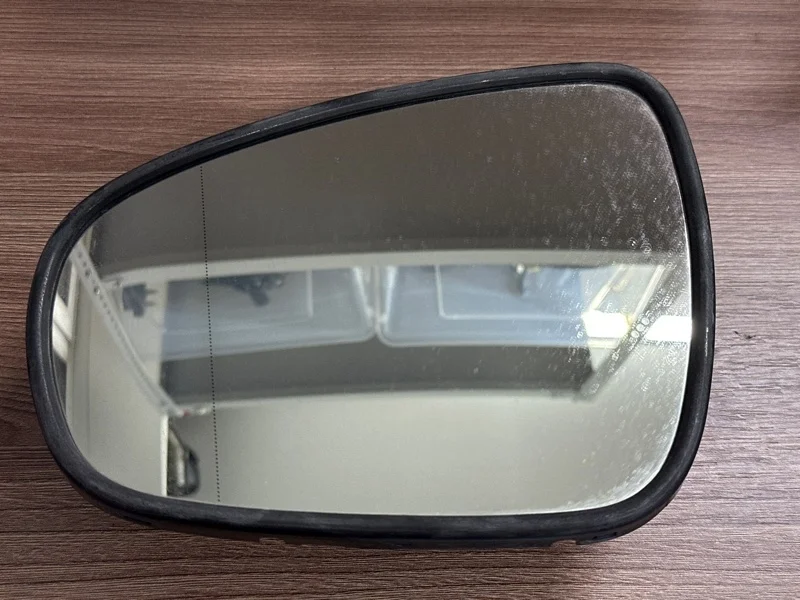Зеркальный элемент Lexus Gs Es Is Ls 2012-2017 8796130D80, левый