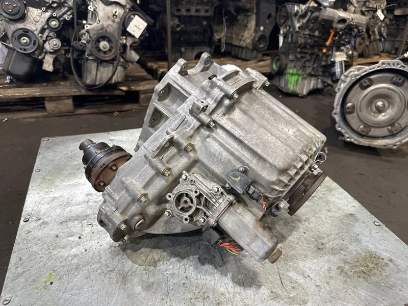 Раздаточная коробка Land Rover Range Rover 2002-2012 LR008206