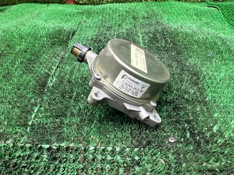 Вакуумный насос тормозов Porsche Panamera 2009-2016 94811005006 970 M46.20