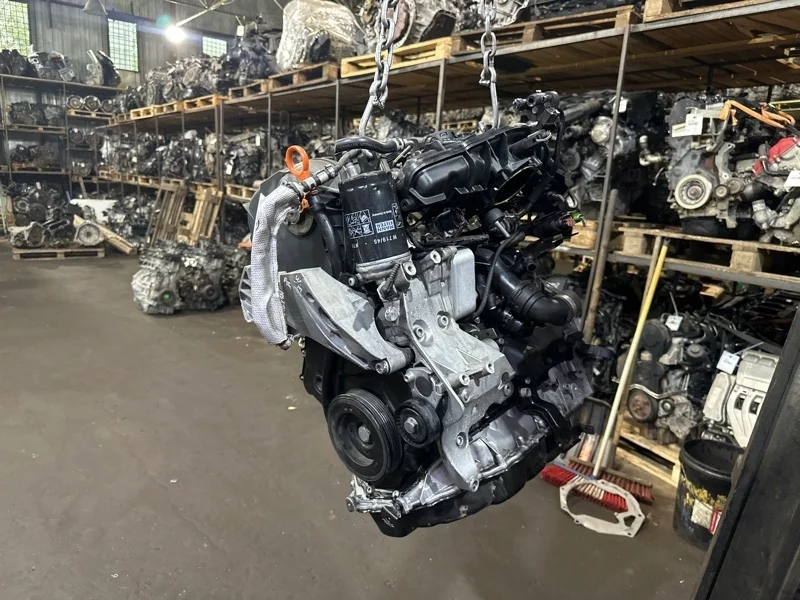 Двигатель Volkswagen Tiguan 2006-2017 06J100033S CAW