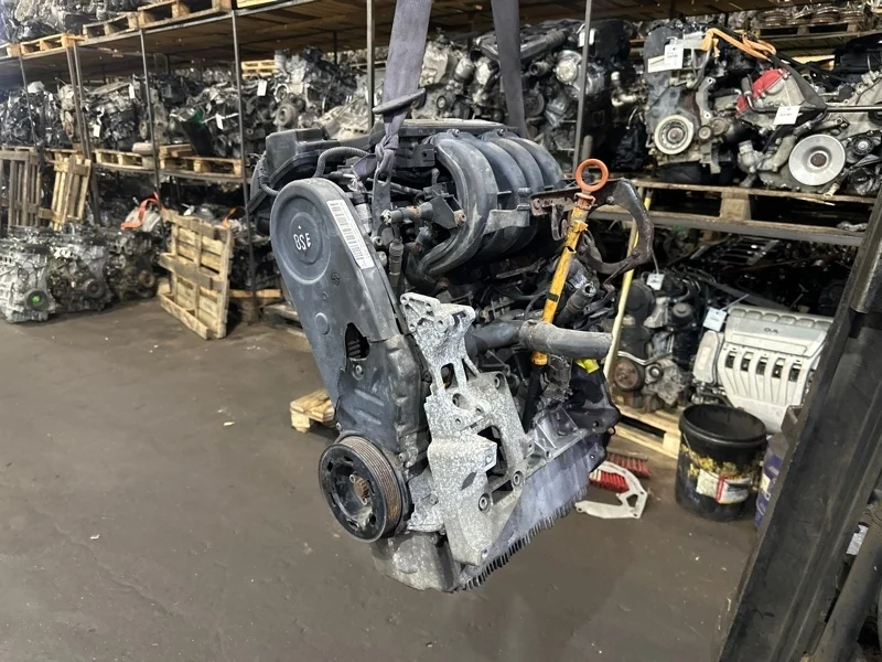 Двигатель Volkswagen 2005-2014 06A100043P BSE