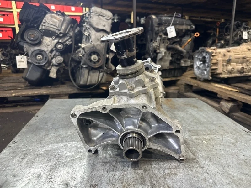Раздатка редуктор Nissan X Trail 2001-2008 331008H503 T30