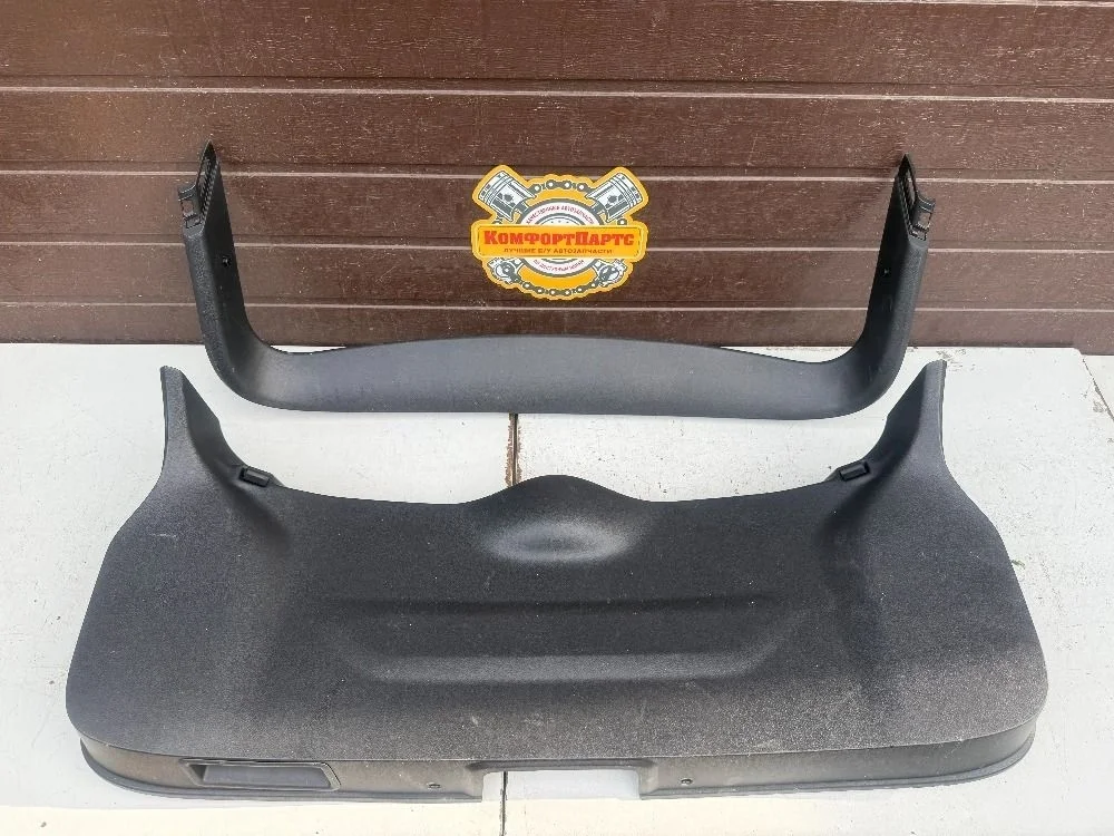 Обшивка крышки багажника Nissan Qashqai II (2013—2019)