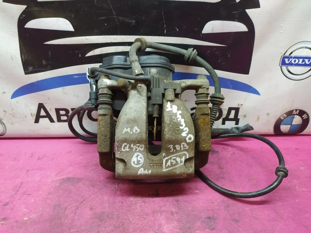 Суппорт задний правый MB X166 W166 A1664230481