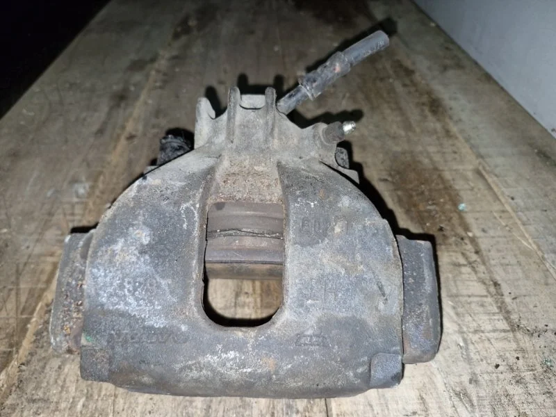 Суппорт Volvo S60 2008 RS