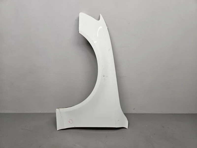 Крыло Audi A4 B8