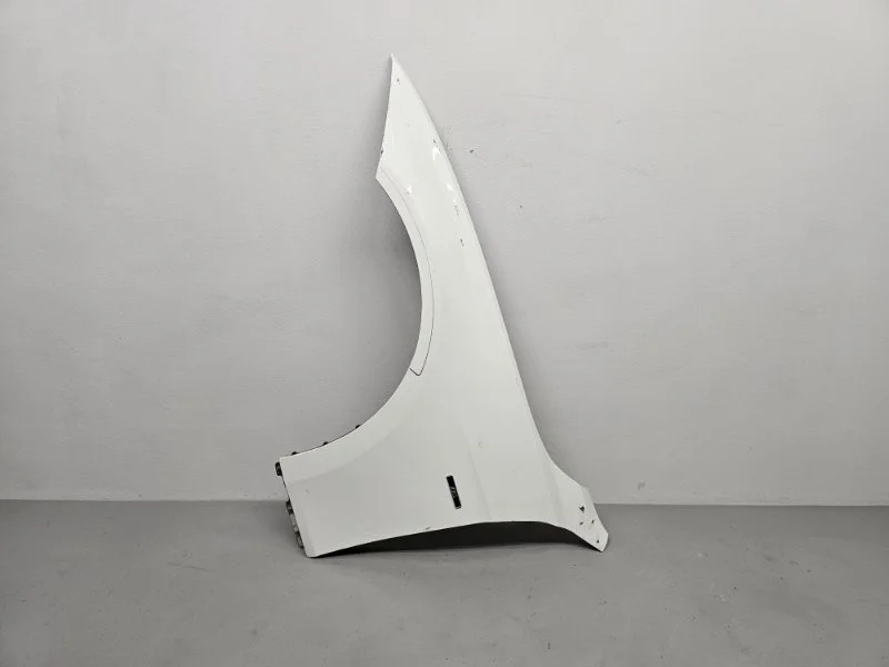 Крыло BMW 3 F30