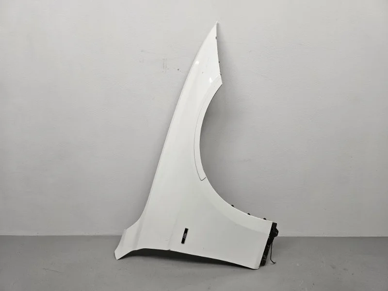 Крыло BMW 3 F30