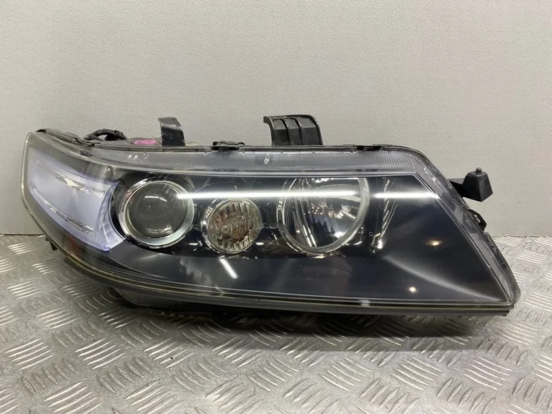 Фара ксенон Honda Accord 7 CL