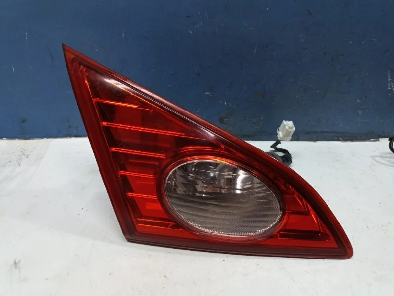 Фонарь внутренний Nissan Murano 2014 265451AA1A Z51, задний левый