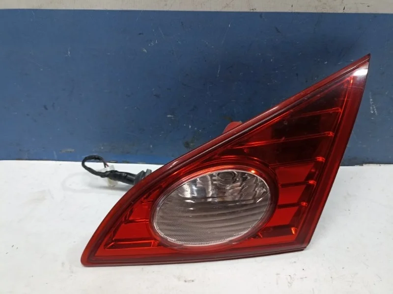 Фонарь внутренний Nissan Murano 2011 265401AA1A Z51, задний правый