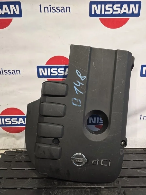 Декоративная крышка двигателя Nissan Pathfinder 2006 14041EC01A R51 YD25, передняя