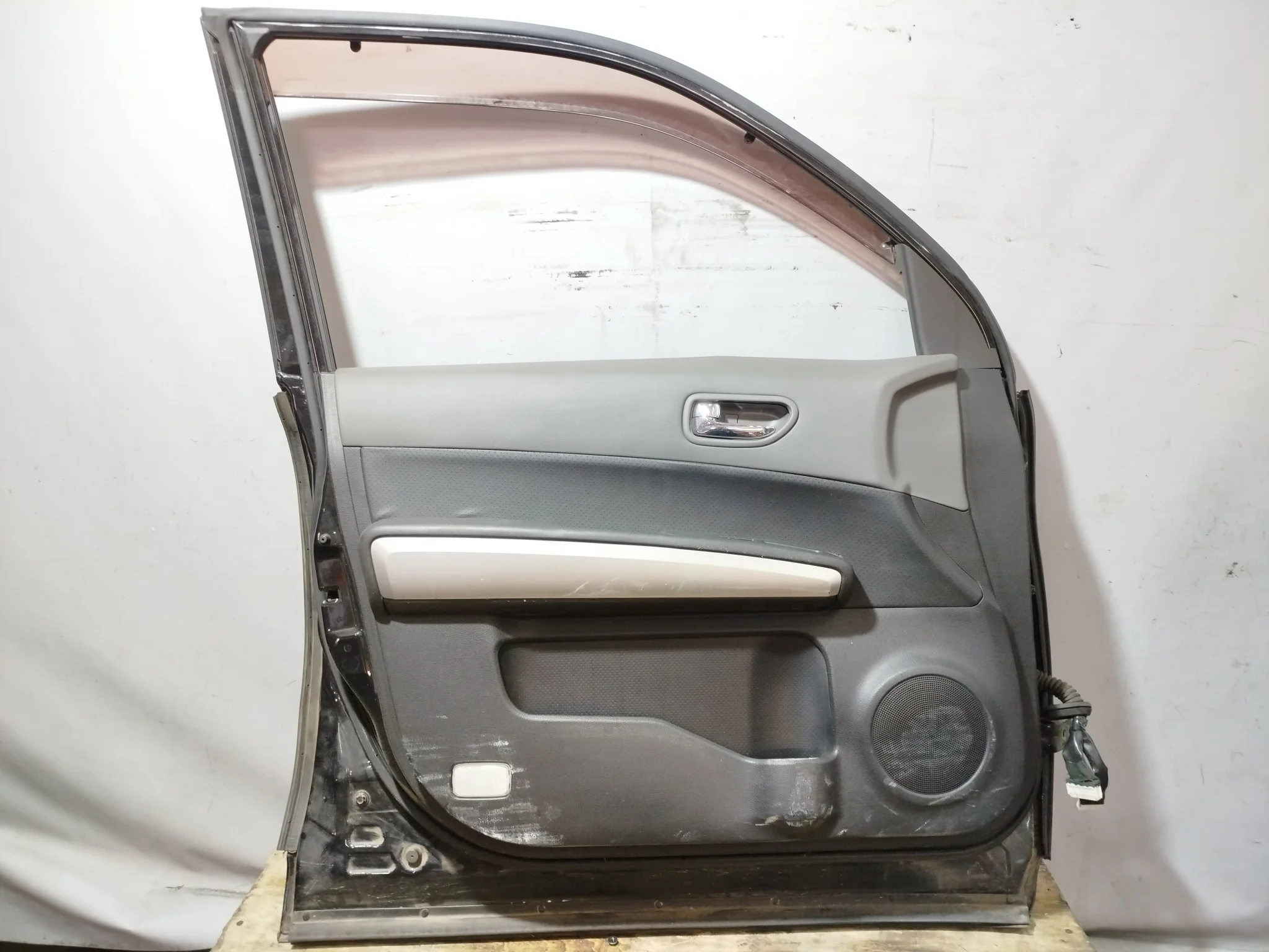 ДВЕРЬ NISSAN X-TRAIL DNT31 NT31 T31 TNT31 H0101JG0MM ПЕРЕДНЯЯ ЛЕВАЯ черный, G41 XA6226