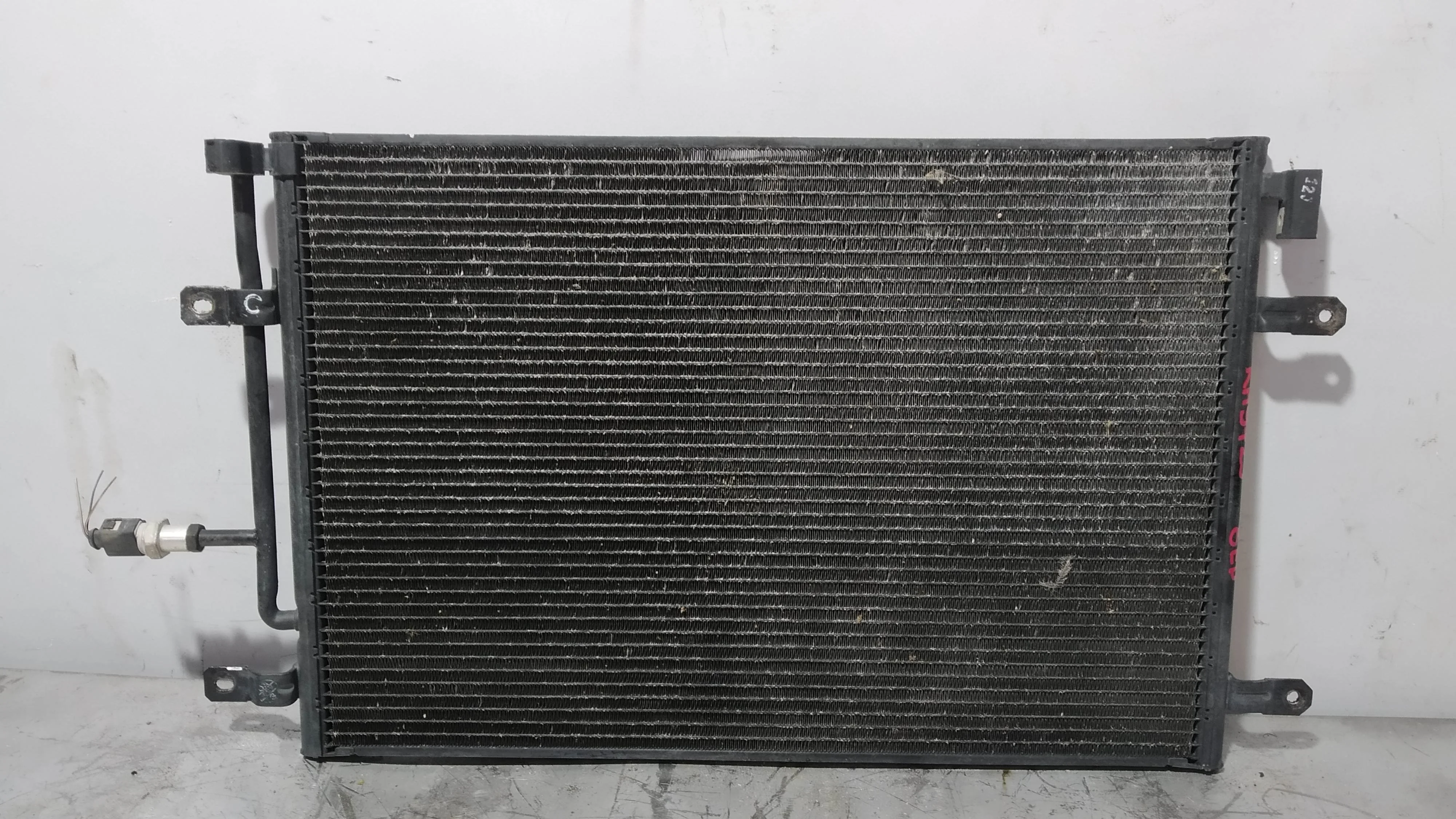 РАДИАТОР КОНДИЦИОНЕРА AUDI SEAT 8E0260403T KA9723Z