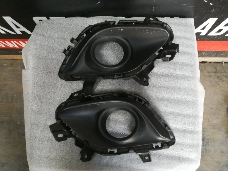 Окантовка противотуманки Mazda 6 2013 GJ, передняя