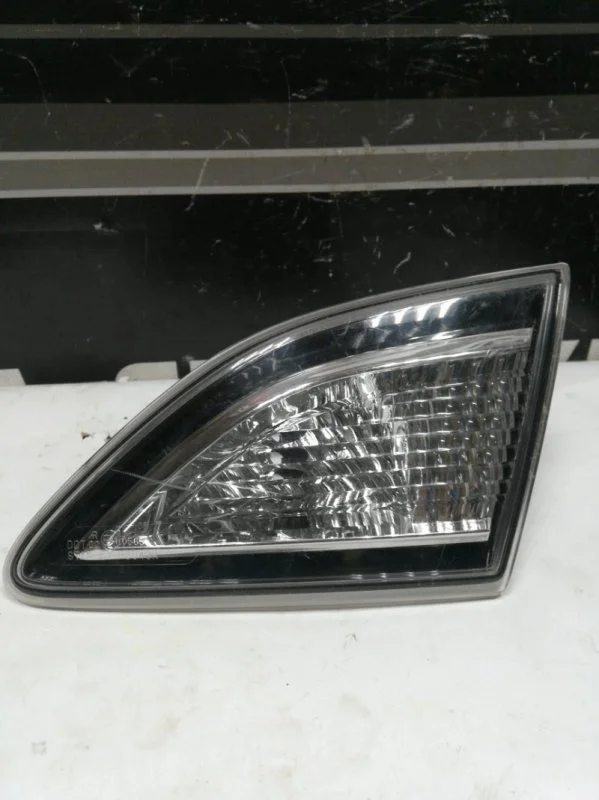 Фонарь Mazda 3 2011 BBM4513F0G BL 1.6, задний правый