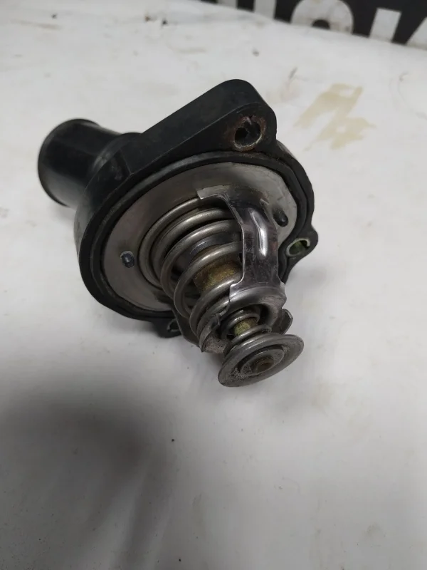 Термостат Mazda Cx-7 L33615170