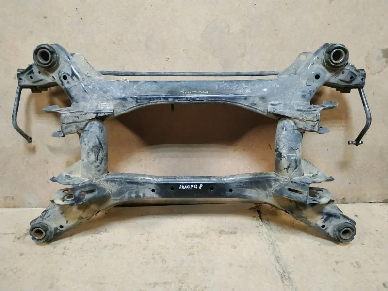 Задняя балка Honda Accord 50300TL0E81 CU 2.4, задняя