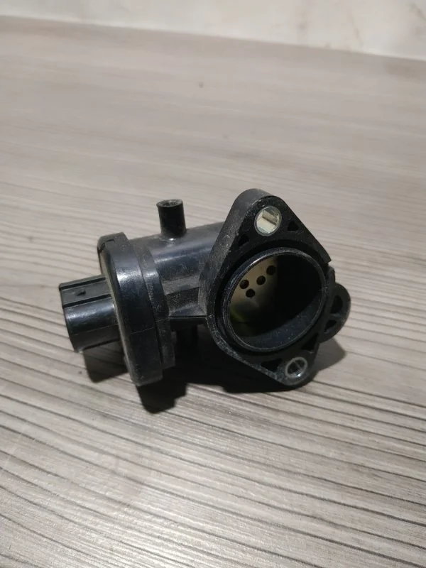 Клапан фаз газораспределения Mazda 3 ZY0120130B BK 1.6