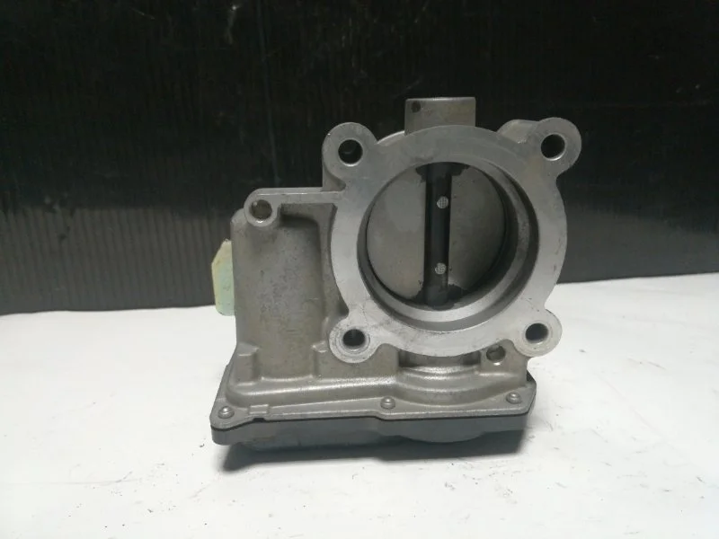 Дроссельная заслонка Mazda Cx-5 2012-2018 PE0113640B KE 2.0