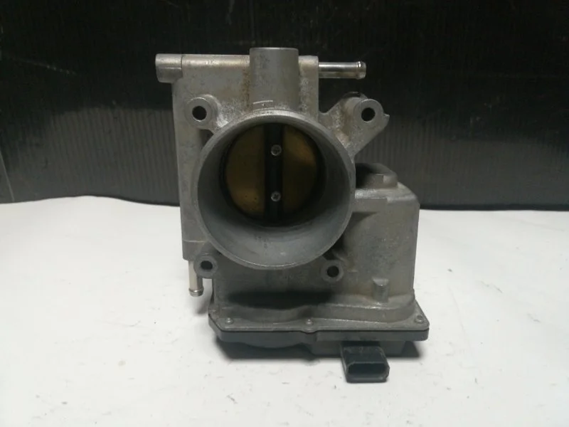 Дроссельная заслонка Mazda 6 2003-2009 L3R413640 GG
