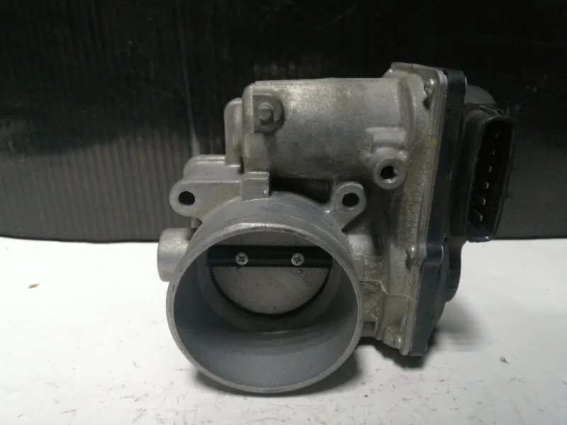 Дроссельная заслонка Mazda Cx-5 2012-2018 PE0113640B KE 2.0