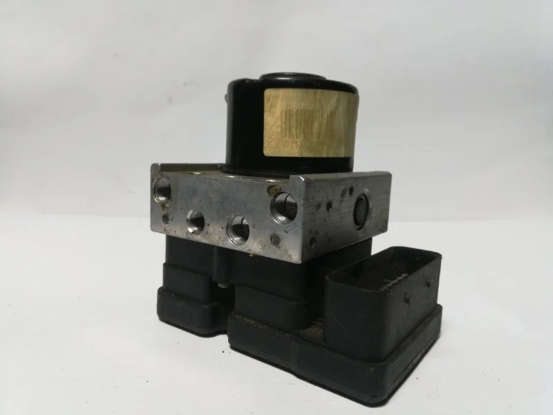 Блок abs Mazda 3 2003-2009 3M512M110JA BK 2.0