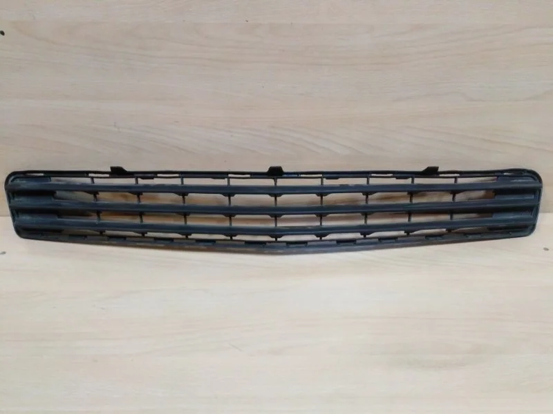 Решетка бампера Mercedes-Benz C-Class 2007-2011 A2048850023 W204