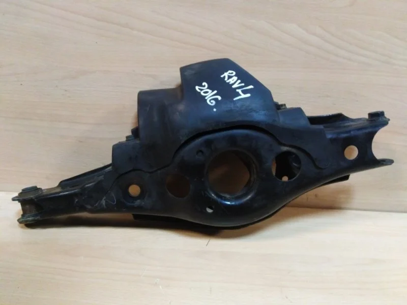 Рычаг Toyota RAV4 2012-2018 4874042020 40, задний левый
