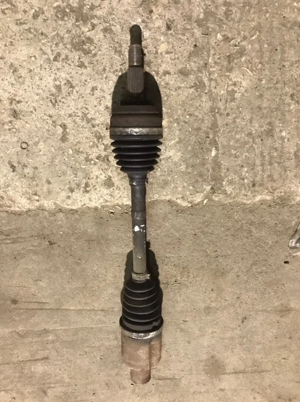 Привод Renault Duster 2010-2015 391001162R 1.6, передний левый