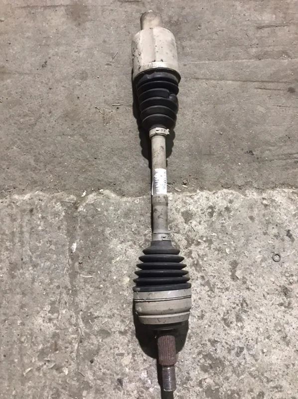 Привод Renault Duster 2010-2015 391001162R, передний левый