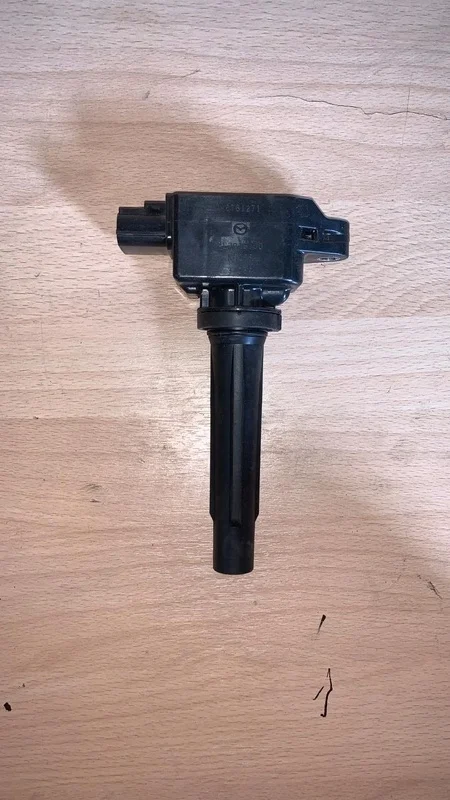 Катушка зажигания Mazda CX-5 2011-2017 PE2018100 KE 2.0