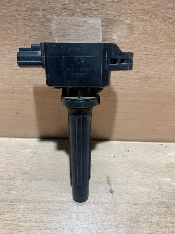 Катушка зажигания Mazda 3 PE2018100 BM 2.0