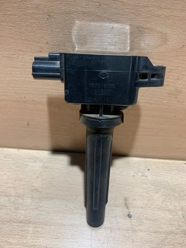 Катушка зажигания Mazda 3 PE2018100 BM 2.0