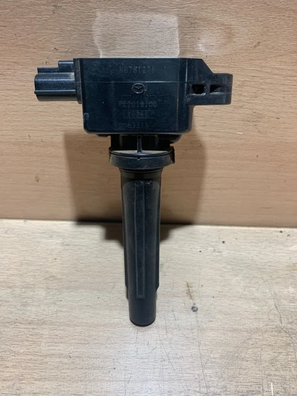 Катушка зажигания Mazda 3 PE2018100 BM 2.0