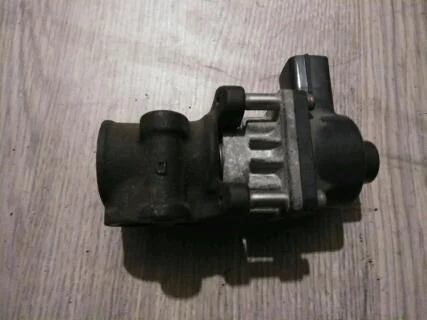 Б.у. клапан eg MITSUBISHI GRANDIS NA4W MITSUBISHI GRANDIS NA4W