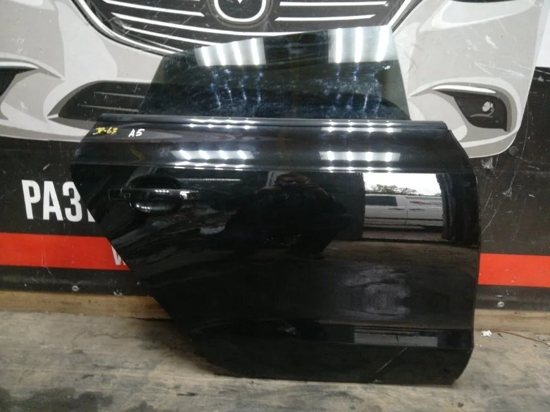 Дверь Audi A5 8T8833052D 8T, задняя правая