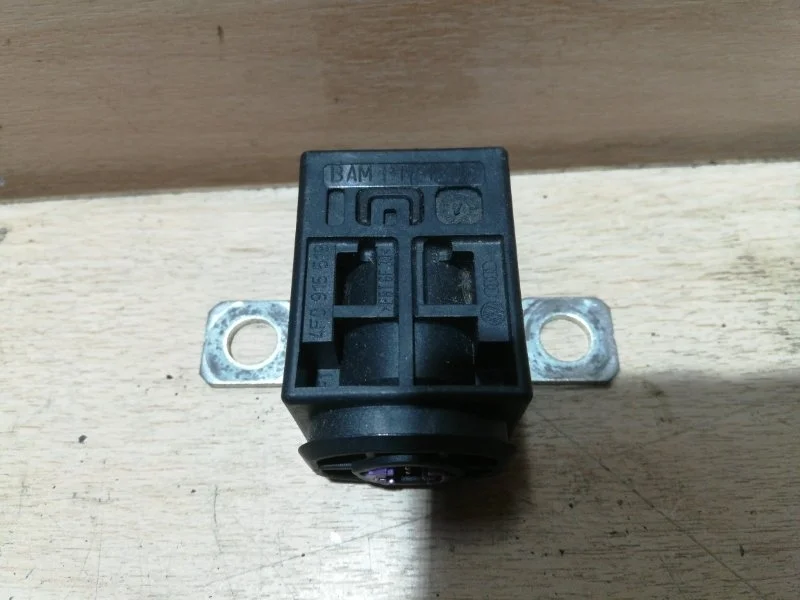 Пиропатрон АКБ Audi Q7 4F0915519