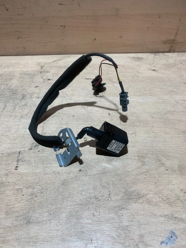 Камера заднего вида Audi Q7 4L0980551B