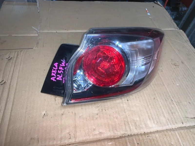 Фонарь Mazda 3 BBN751150 BL, задний правый