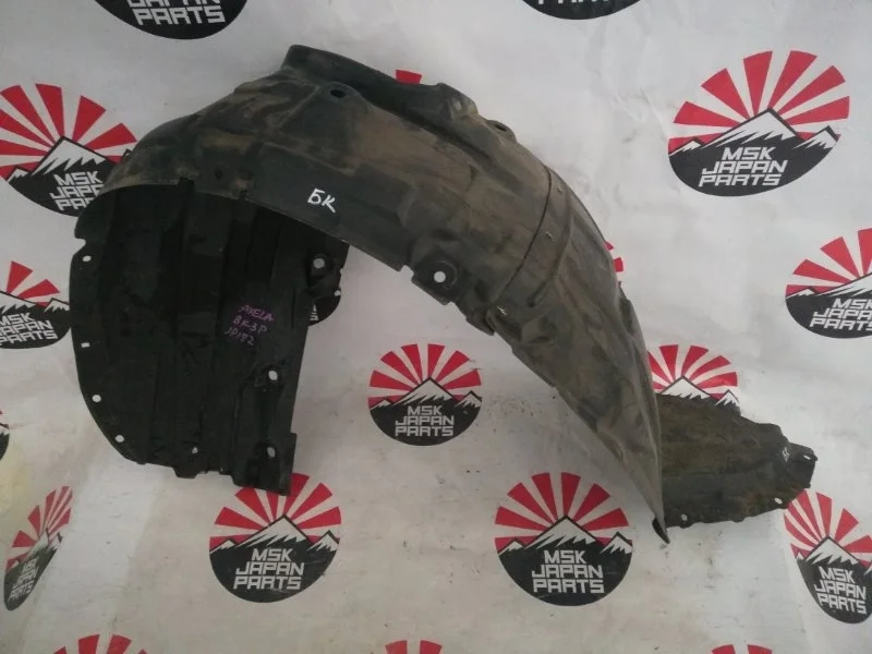 Подкрылок Mazda 3 2003-2008 BP4K56130E BK, передний правый