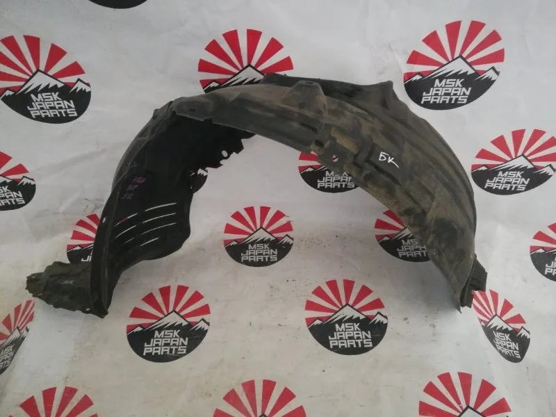 Подкрылок Mazda 3 2003-2008 BP4K56140H BK, передний левый