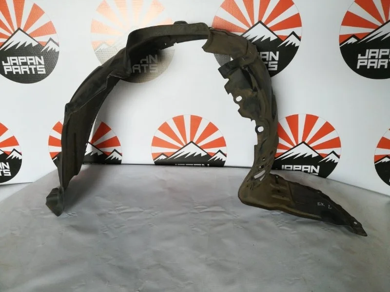 Подкрылок Mazda 3 2003-2009 BP4K56140H BK, передний левый